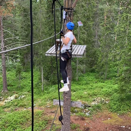 Bright 2-bedroom With Terrace And Fireplace Feriehus *