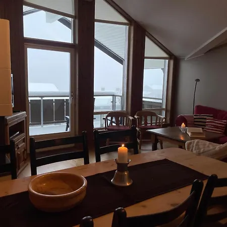 Ferienhaus Bright 2-bedroom With Terrace And Fireplace