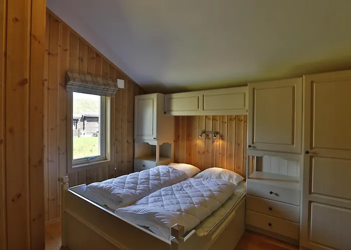 Feriehus Bright 2-bedroom With Terrace And Fireplace *